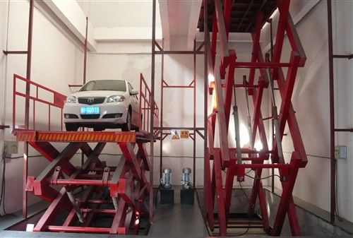 汽車升降機